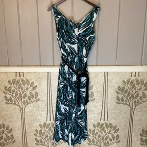 WHO WHAT WEAR  EUC size M wide leg jumpsuit
